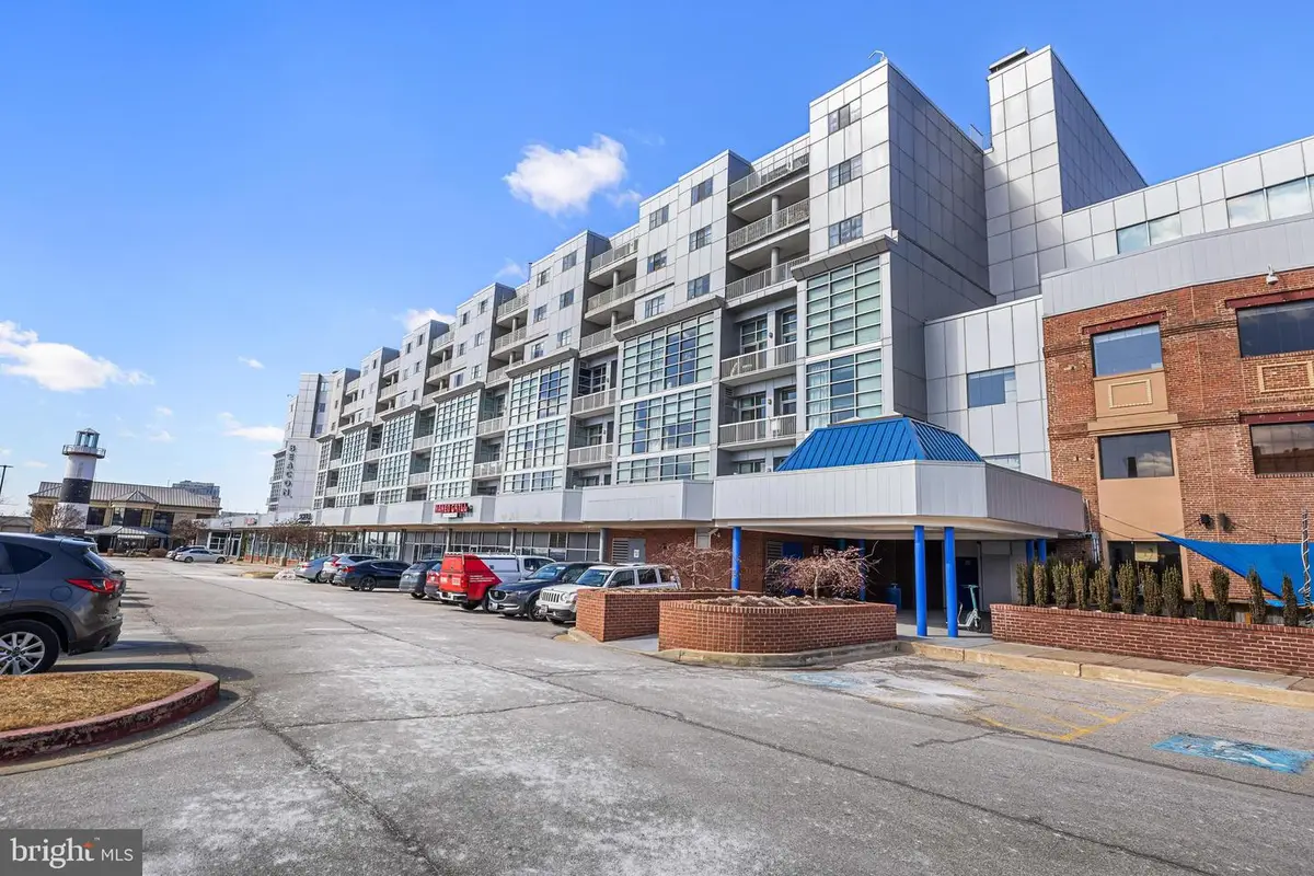 2702 Lighthouse Pt E #720, Baltimore, MD 21224 - #1