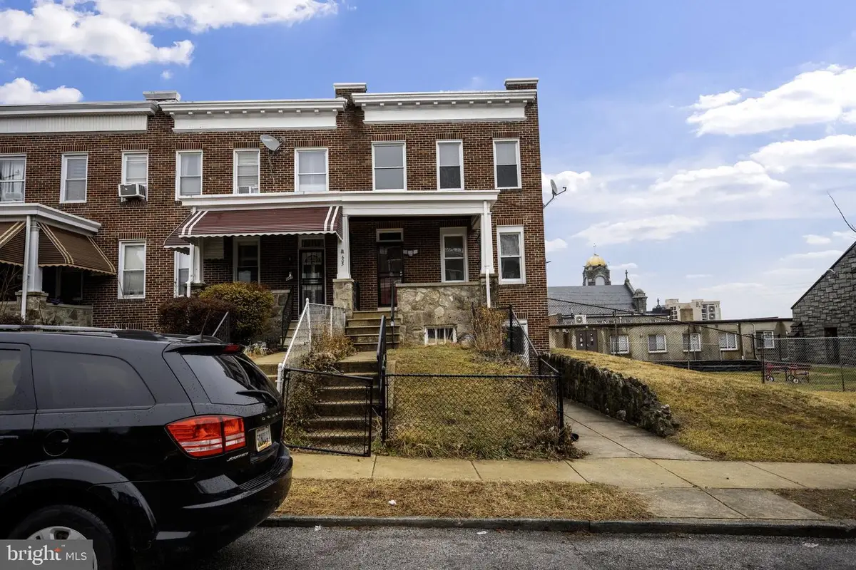 605 Lyndhurst St, Baltimore, MD 21229 - #1