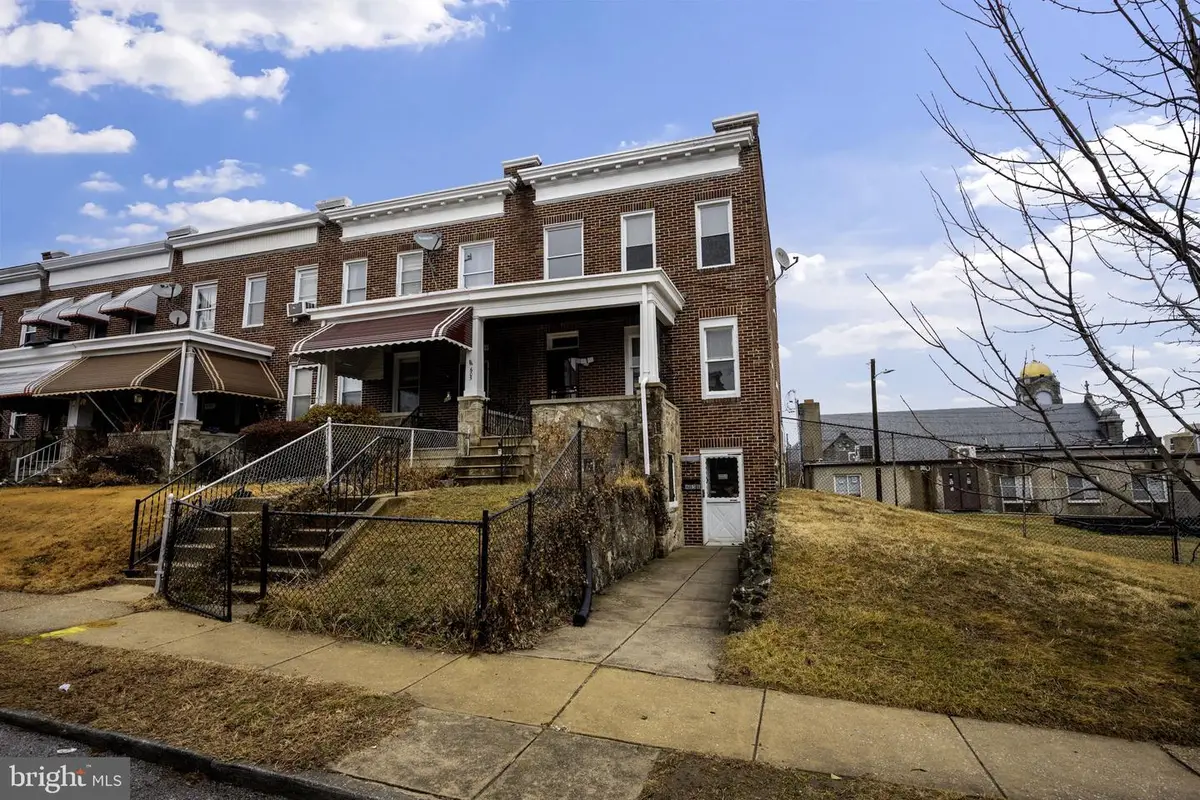 605 Lyndhurst St, Baltimore, MD 21229 - #1