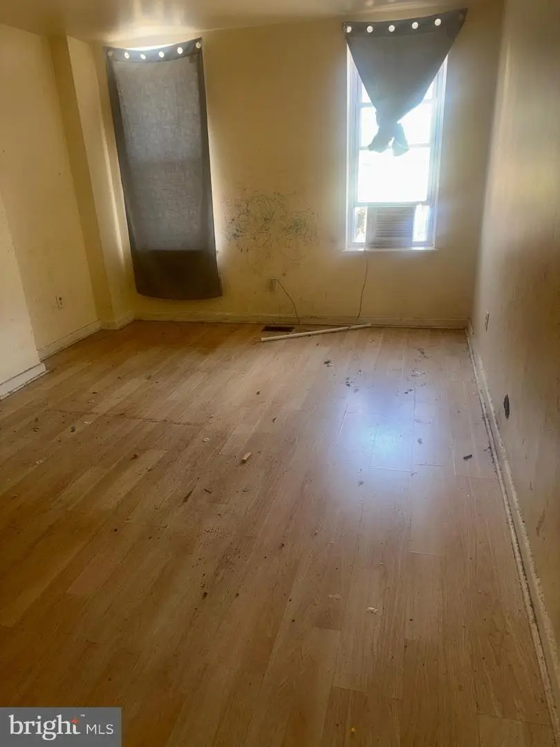 1022 N Gilmor St N, Baltimore, MD 21217 - #3