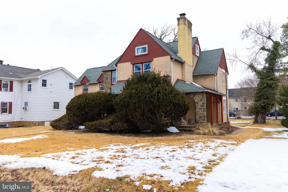 6305 E Fordham Dr, Baltimore, MD 21215 - #1