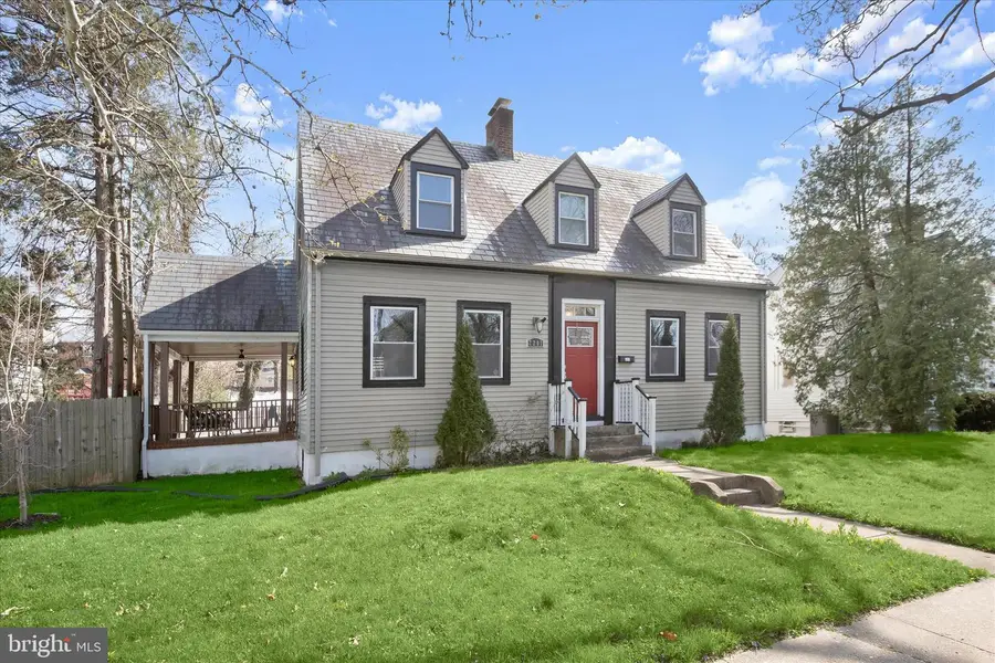 2207 Woodbourne Ave, Baltimore, MD 21214 - #2