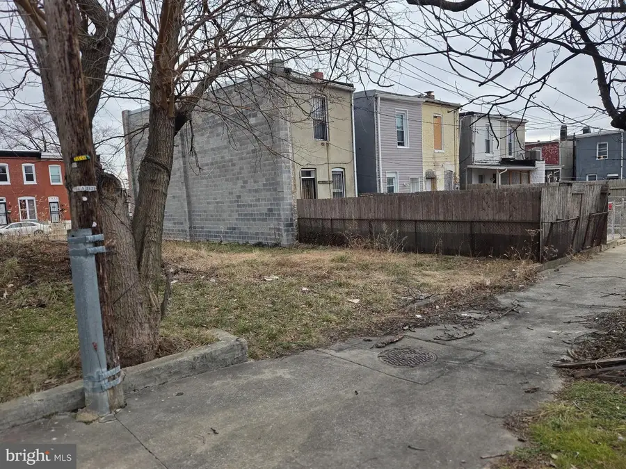 1510 N Montford Ave, Baltimore, MD 21213 - #3