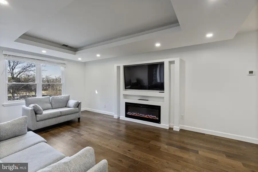 6317 Park Heights Ave #301, Baltimore, MD 21215 - #2