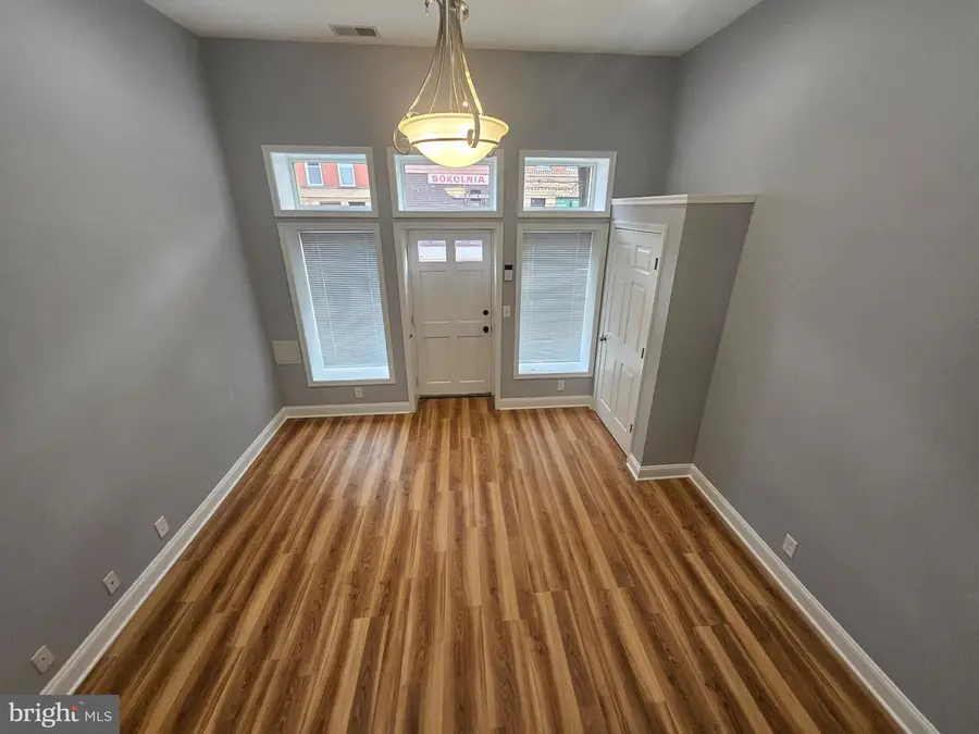 1740 Fleet St, Baltimore, MD 21231 - #3