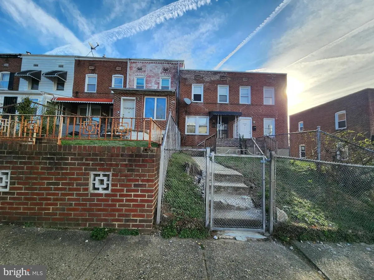 2733 Bookert Dr, Baltimore, MD 21225 - #1