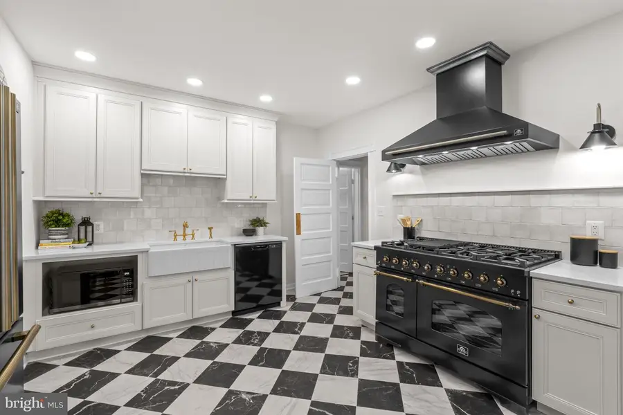 702 Deepdene Rd, Baltimore, MD 21210 - #3