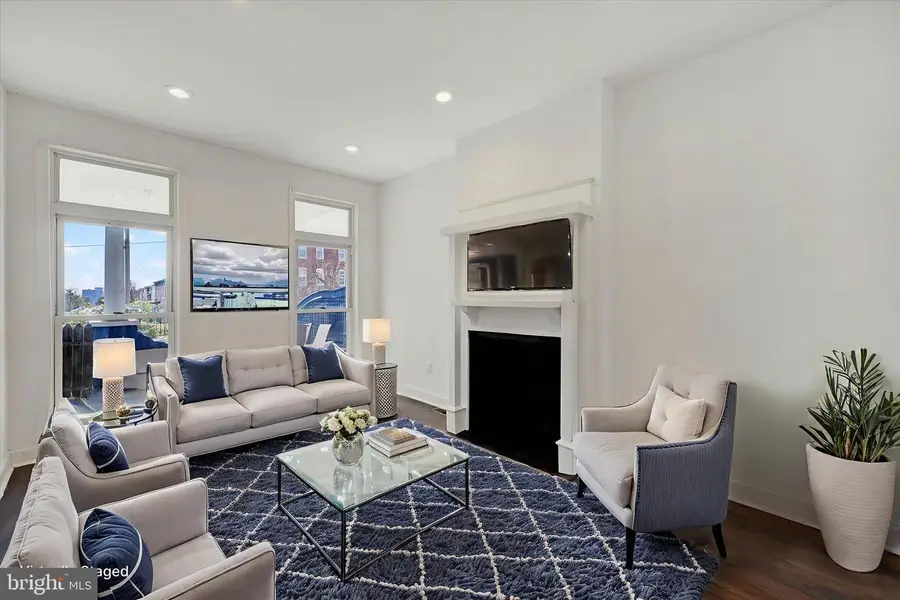 346 E 25th St, Baltimore, MD 21218 - #2