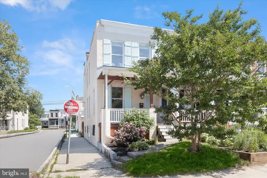 858 W 32nd St, Baltimore, MD 21211 - #2