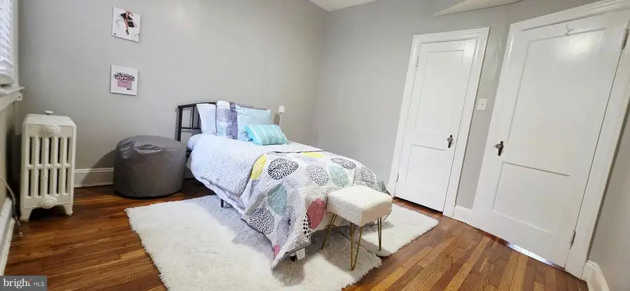 4128 Parkside Dr, Baltimore, MD 21206 - #3