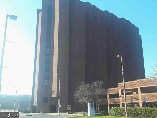 2515 Boston St #403, Baltimore, MD 21224 - #1