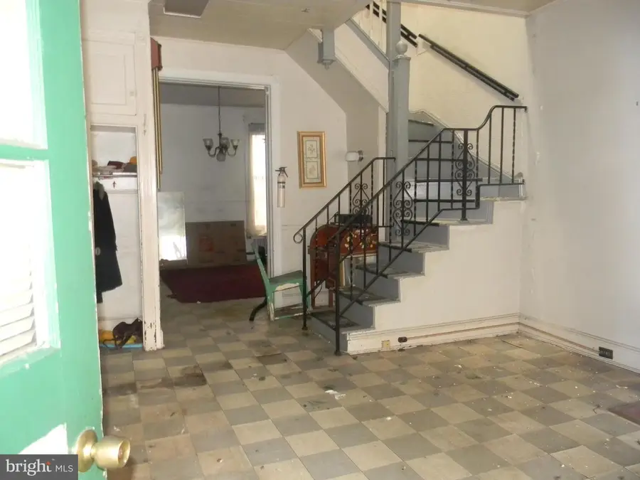 2348 Mcculloh St, Baltimore, MD 21217 - #2