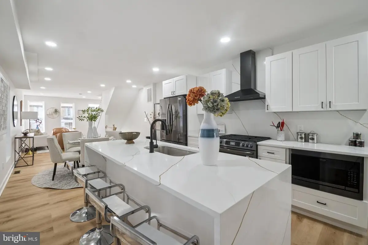 530 E 38th St, Baltimore, MD 21218 - #1