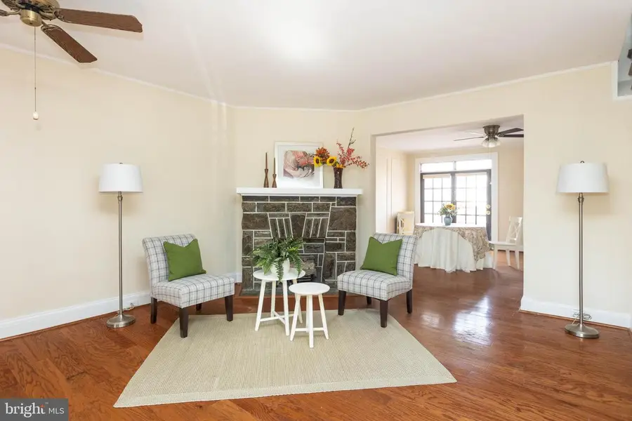 3633 Elkader Rd, Baltimore, MD 21218 - #2