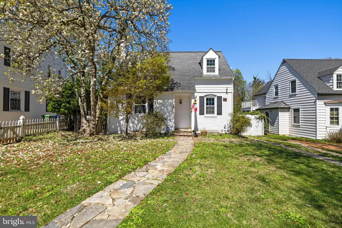 702 W Melrose Ave, Baltimore, MD 21210 - #1