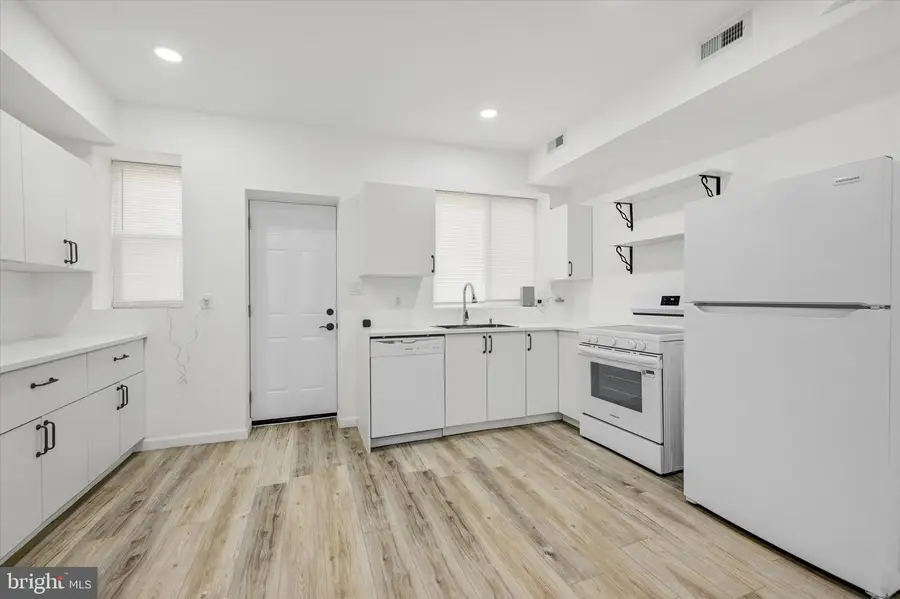 1604 Carswell St, Baltimore, MD 21218 - #3