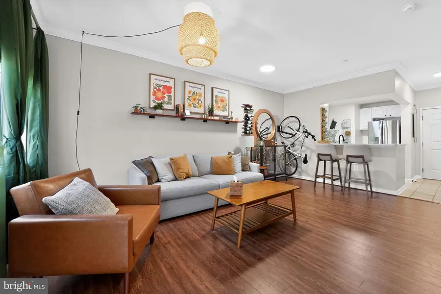 23 Pierside Dr #215, Baltimore, MD 21230 - #2