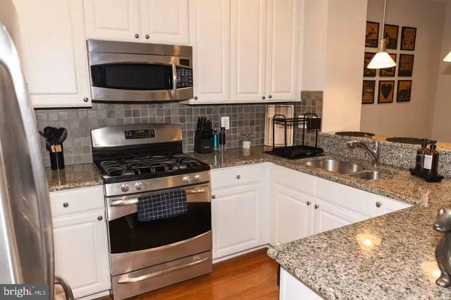 24 S Regester St, Baltimore, MD 21231 - #3