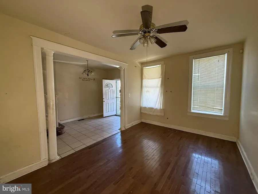 406 N Edgewood St N, Baltimore, MD 21229 - #2