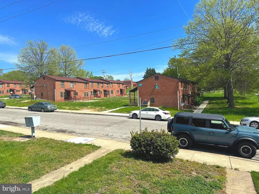 3426 Round Rd, Baltimore, MD 21225 - #3