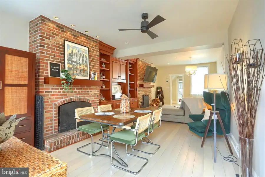 111 Barre St W, Baltimore, MD 21201 - #3