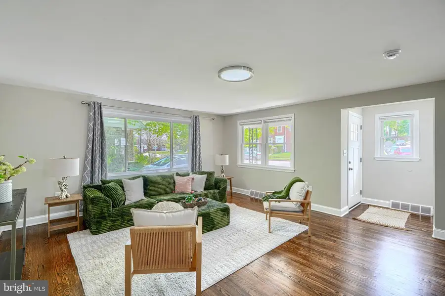 821 Nottingham Rd, Baltimore, MD 21229 - #2