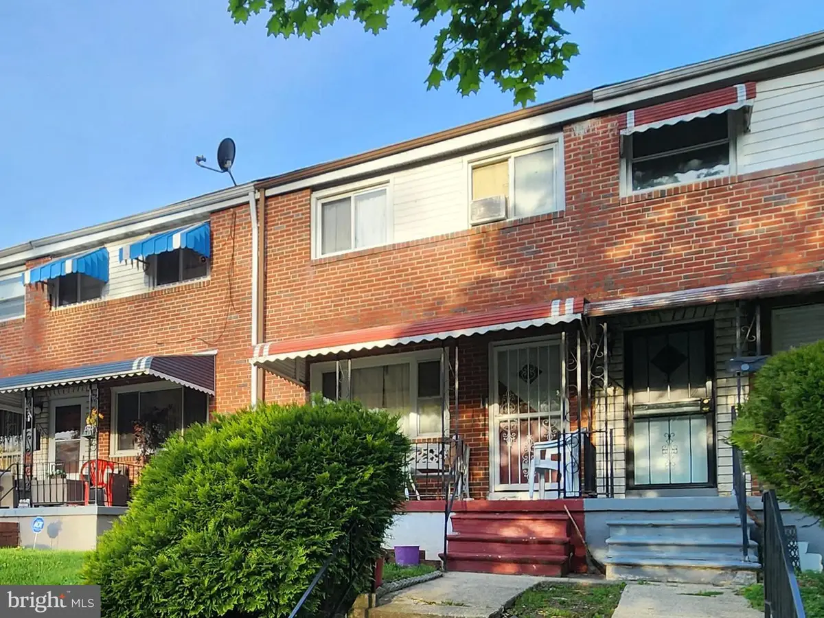 2122 Ashburton St, Baltimore, MD 21216 - #1