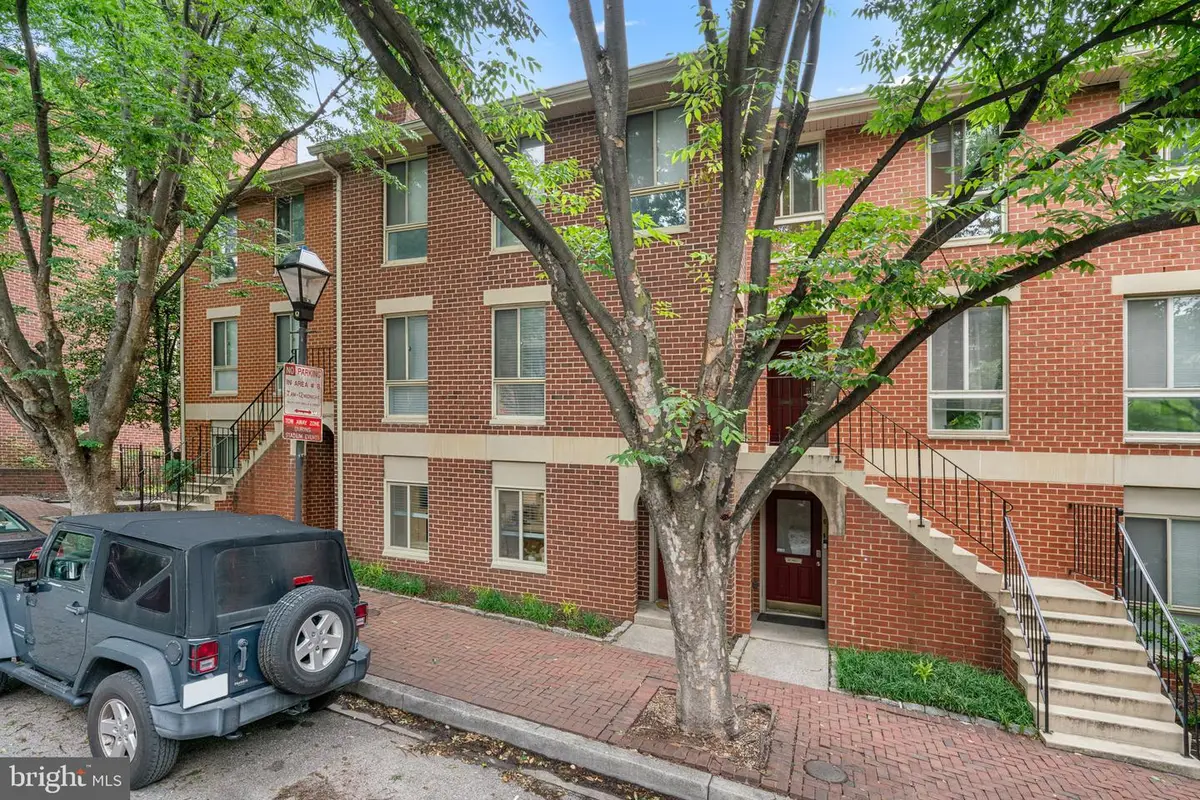 8 W Lee St W #r69, Baltimore, MD 21201 - #1