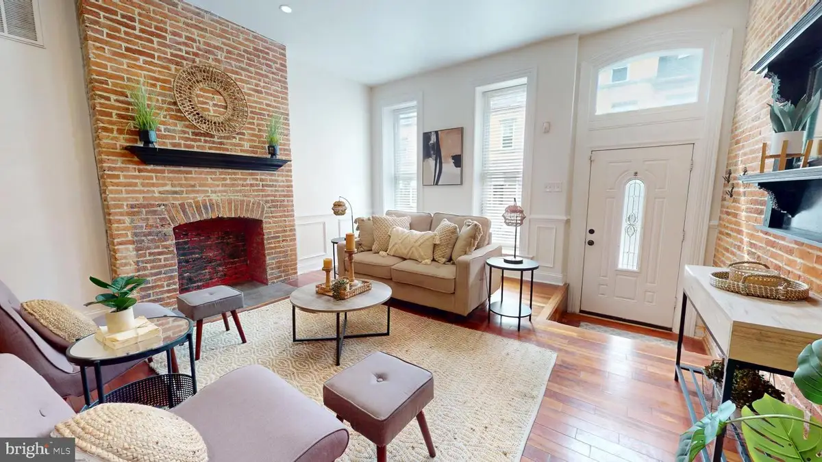 2431 Calvert St N, Baltimore, MD 21218 - #1