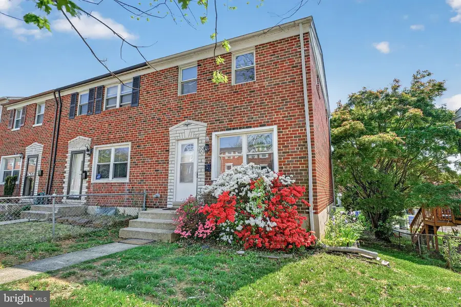 647 Charraway Rd, Baltimore, MD 21229 - #2