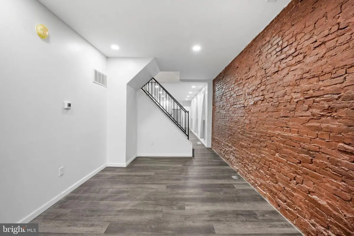 2011 N Pulaski St, Baltimore, MD 21217 - #1