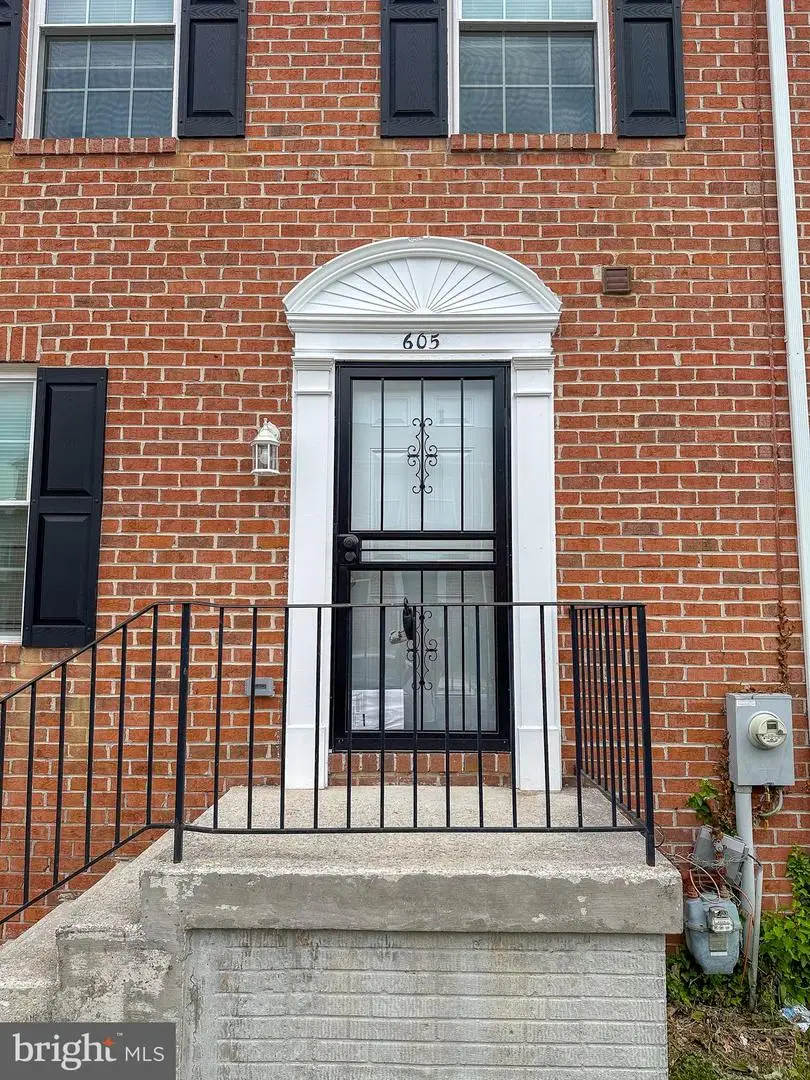 605 Collett St, Baltimore, MD 21217 - #2