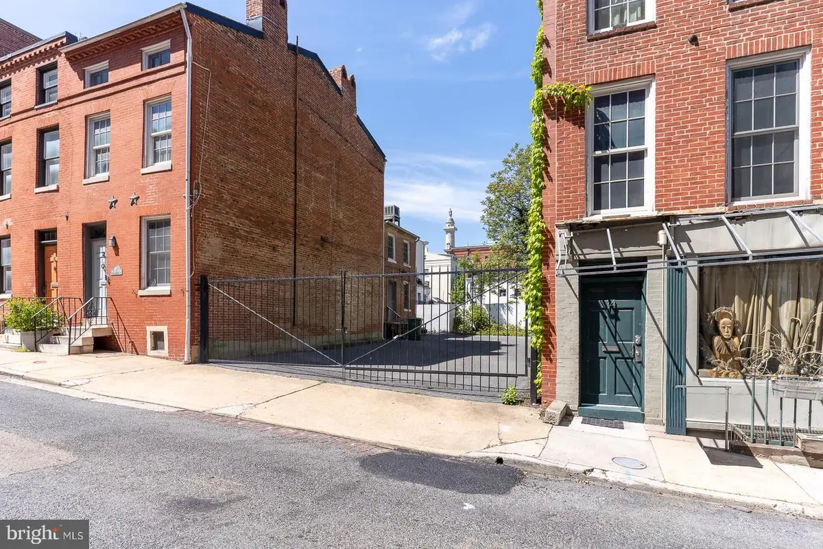 10 E Hamilton St E, Baltimore, MD 21202 - #1