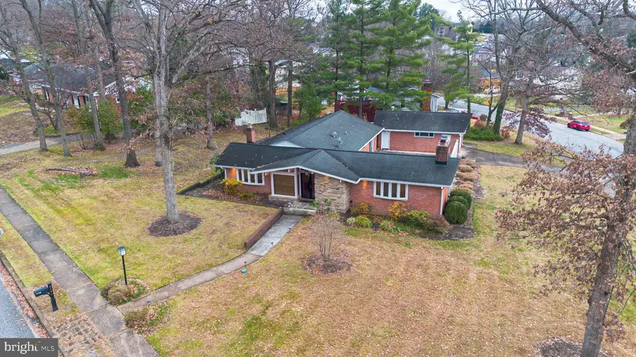 2127 Fernglen Way, Catonsville, MD 21228 - #3