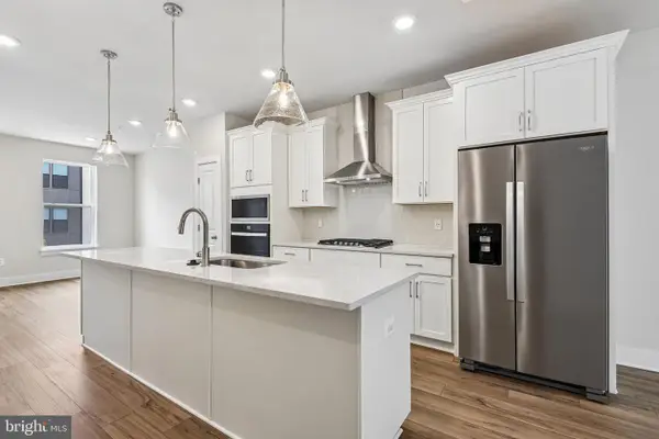 2729 Light St, BALTIMORE, MD 21230