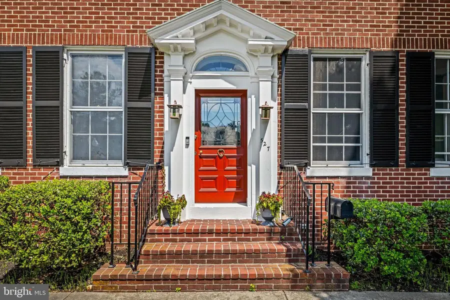 527 Nottingham Rd, Baltimore, MD 21229 - #2