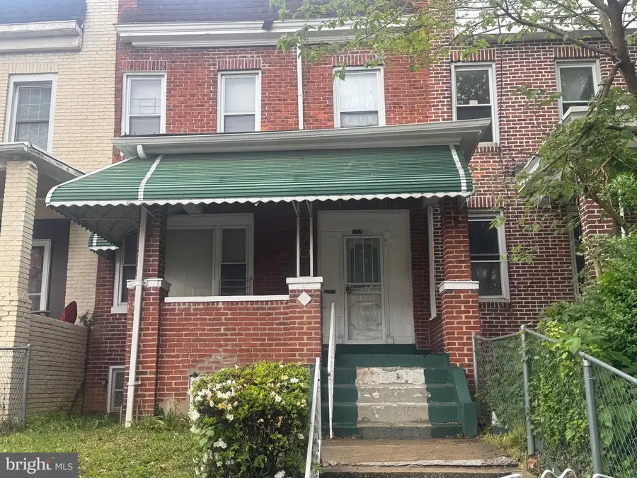122 Hilton St, Baltimore, MD 21229 - #2