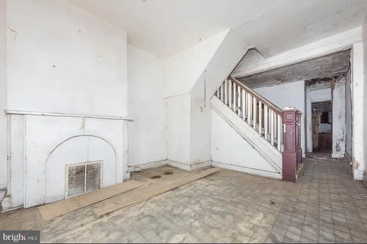 2104 E Hoffman St, Baltimore, MD 21213 - #1