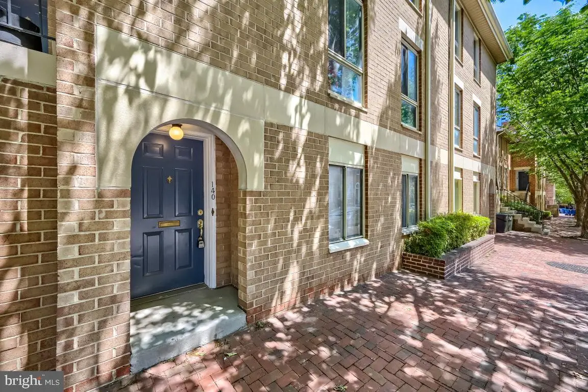 140 W Barre St, Baltimore, MD 21201 - #1
