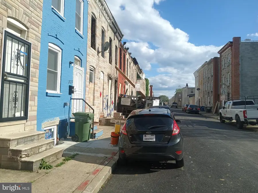 321 Furrow St, Baltimore, MD 21223 - #3