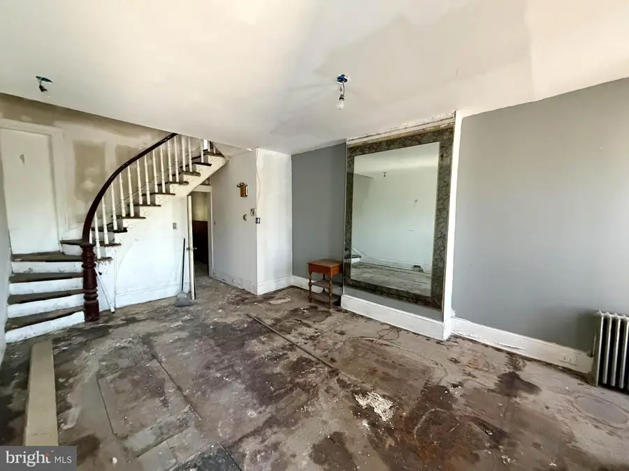 1622 W Franklin St, Baltimore, MD 21223 - #2