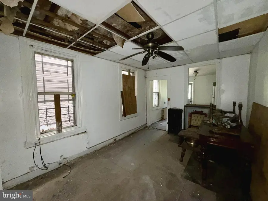 1622 W Franklin St, Baltimore, MD 21223 - #3