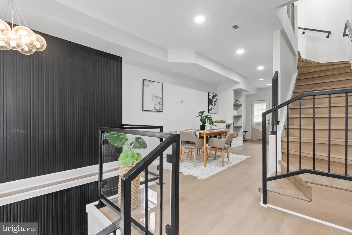 124 N Mount St, Baltimore, MD 21223 - #1