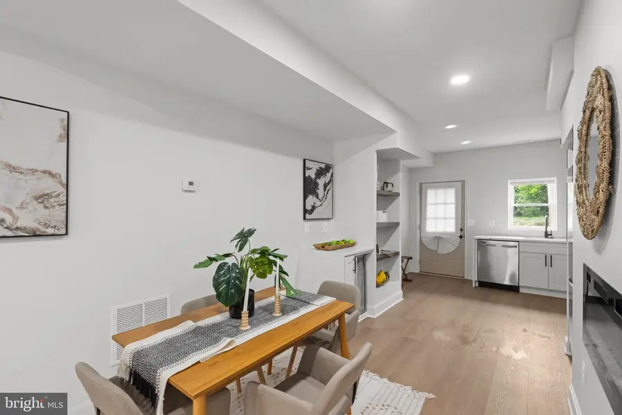 124 N Mount St, Baltimore, MD 21223 - #3