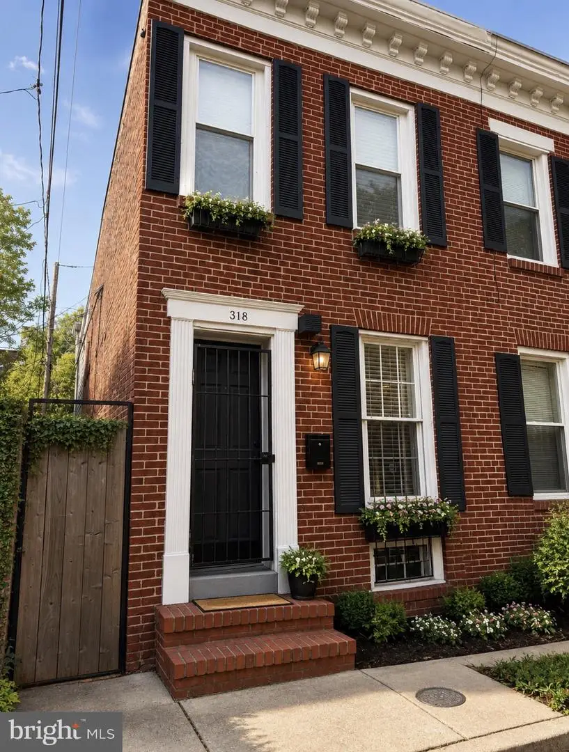 318 Otterbein St, Baltimore, MD 21230 - #1