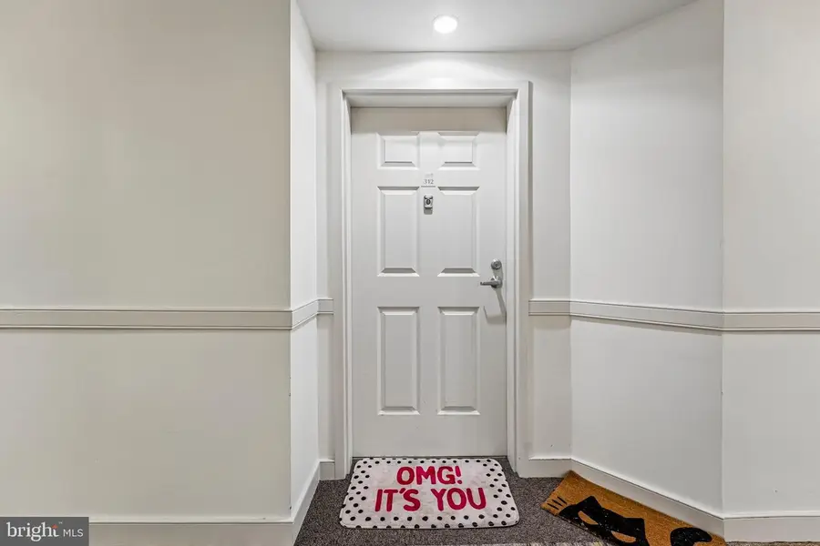 23 Pierside Dr #312, Baltimore, MD 21230 - #3