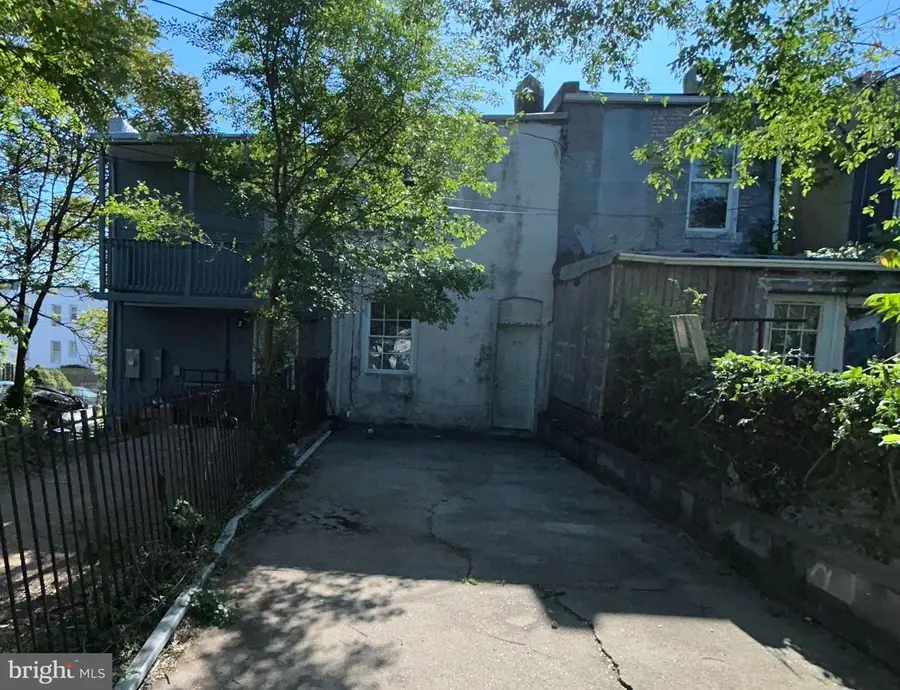 1108 N Dukeland St, Baltimore, MD 21216 - #3