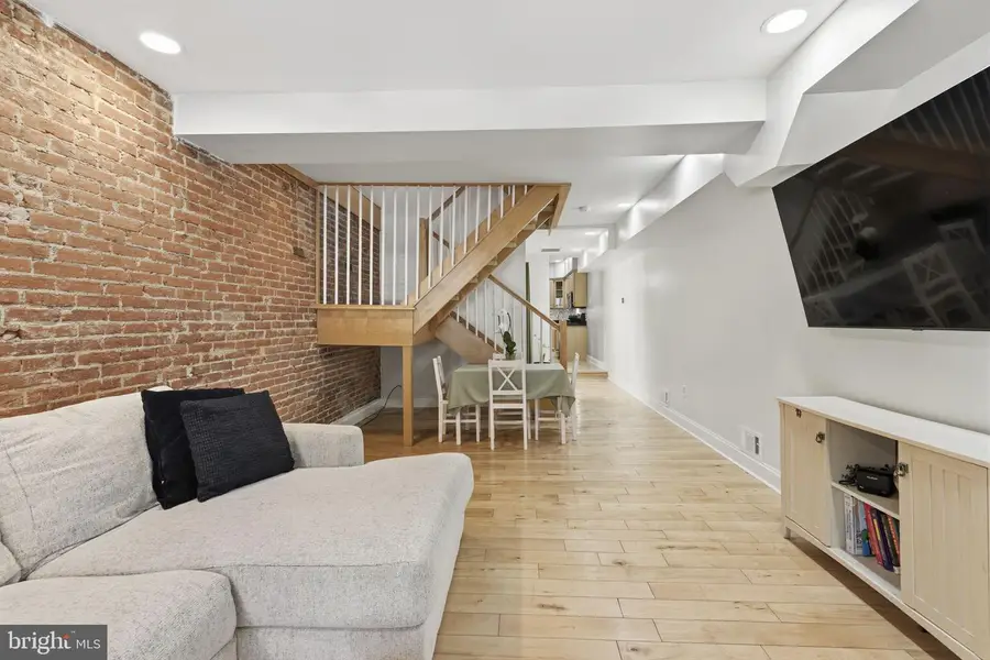 411 S Wolfe St, Baltimore, MD 21231 - #3