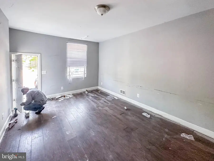 2435 Hoffman St E, Baltimore, MD 21213 - #2