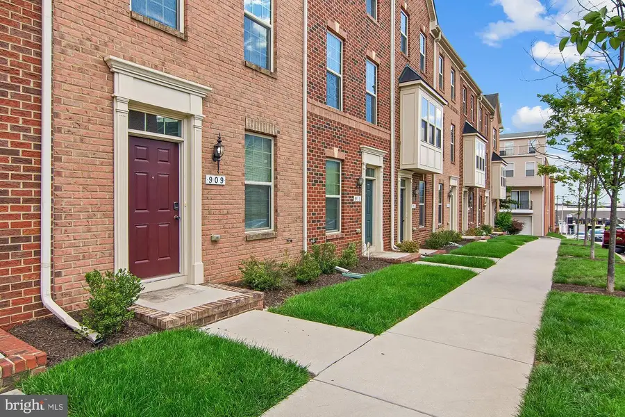 909 S Macon St, Baltimore, MD 21224 - #3